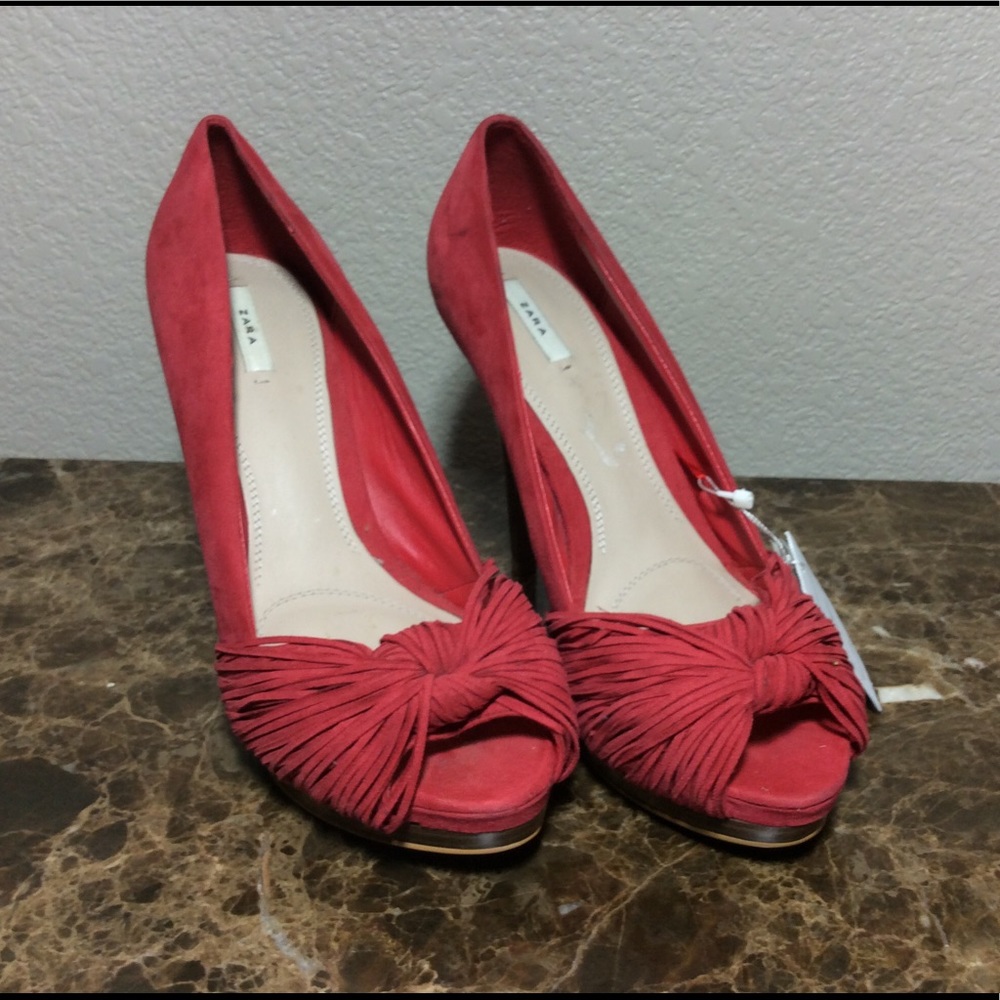 Zara Basic Red Faux Suede Peep Toe NWT - Picture 3 of 8